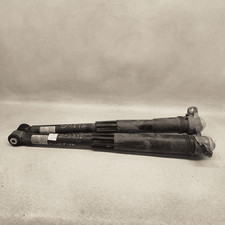 5Q0512013ET Stoßdämpfer hinten. Links VOLKSWAGEN GOLF (BQ) 1.4TSI BMT (92Kw) Ber