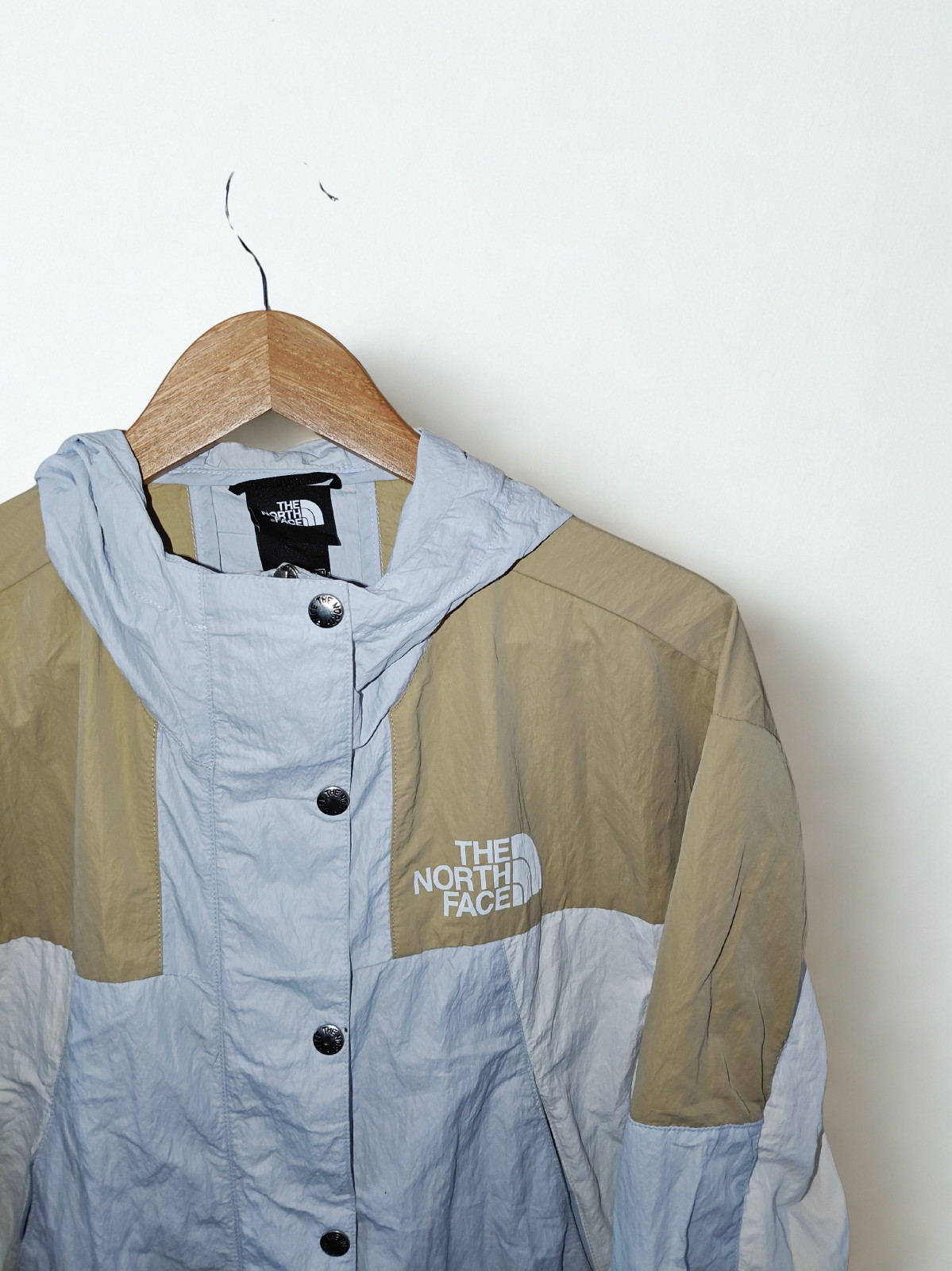 The North Face Women's Windwall Jacket Colorblock Beige Light Blue Hooded XS image 2