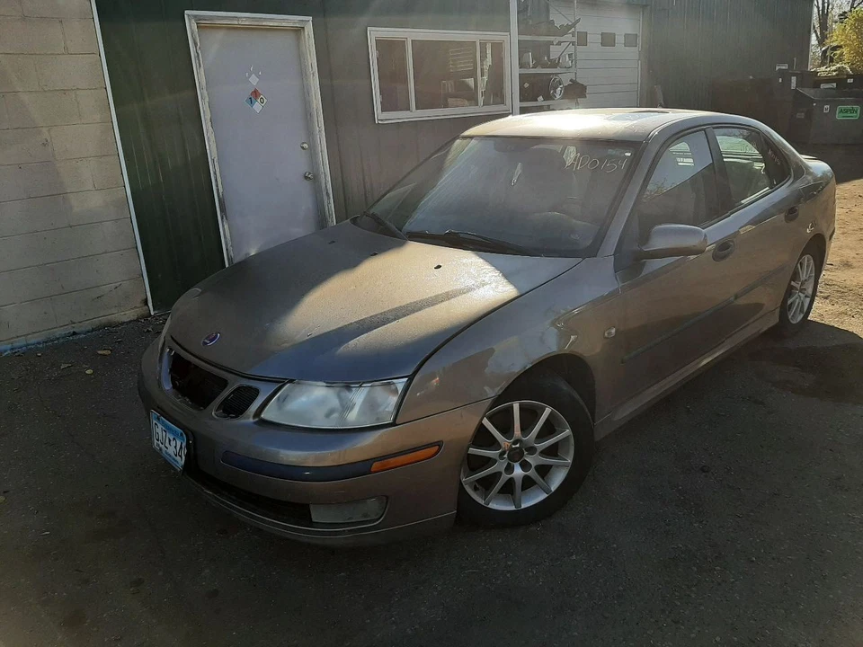 Corpo do acelerador 4 cilindros compatível com 03-06 SAAB 9-3 1068728 - Imagem 2 de 4