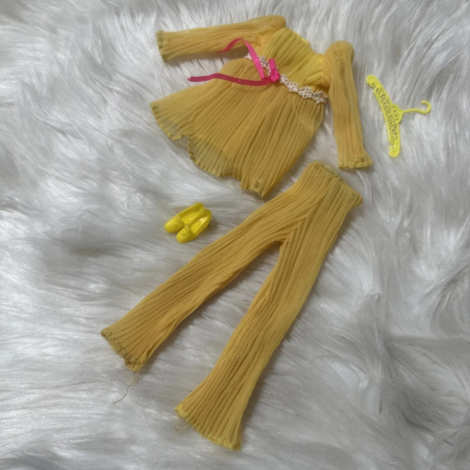 Vintage Barbie Lemon Kick #1465 1970 Mattel No Doll - Image 2 of 4