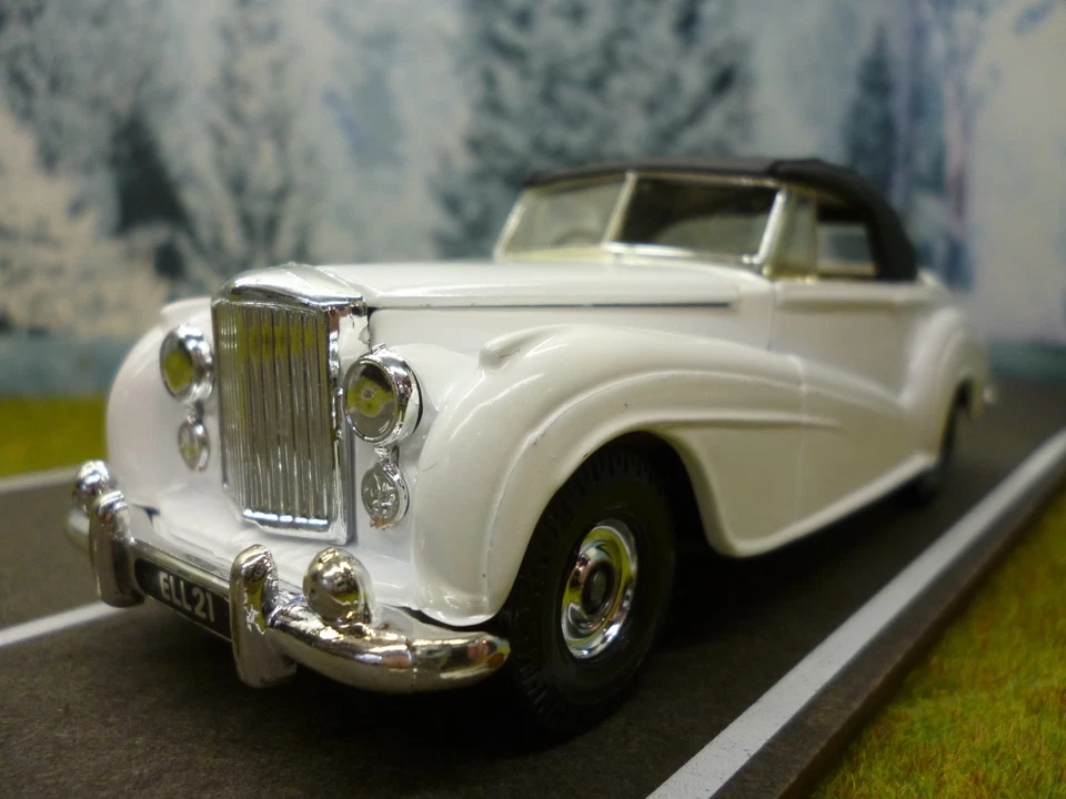 CORGI Classics : 1952 RR Silver Dawn Nr. 814 weiß 1:43 ! "NEU" Zustand in OVP ! - Bild 2 von 4