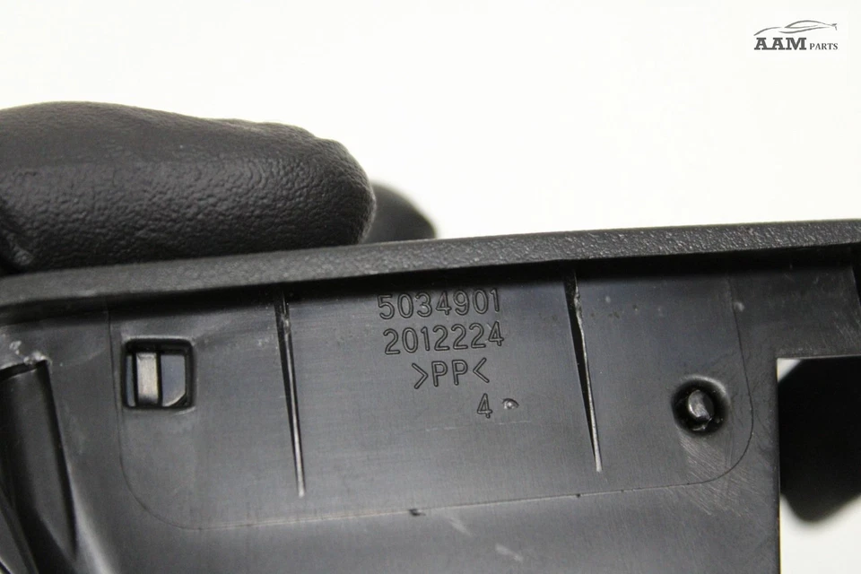 Cadillac CT5 2020-2024 sedán cubierta trasera estante asiento infantil anclaje tapa OEM Foto 4 de 4