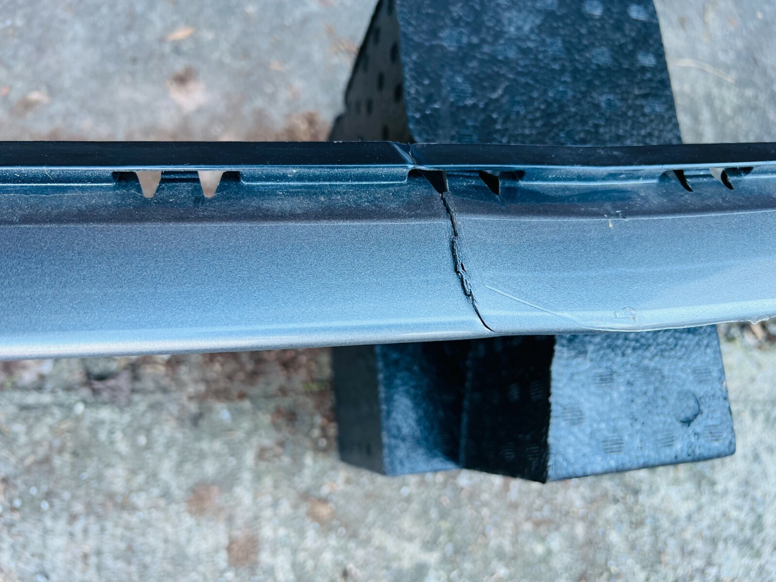 2019 2020 2021 BENTLEY CONTINENTAL GT OEM FRONT BUMPER COVER 
