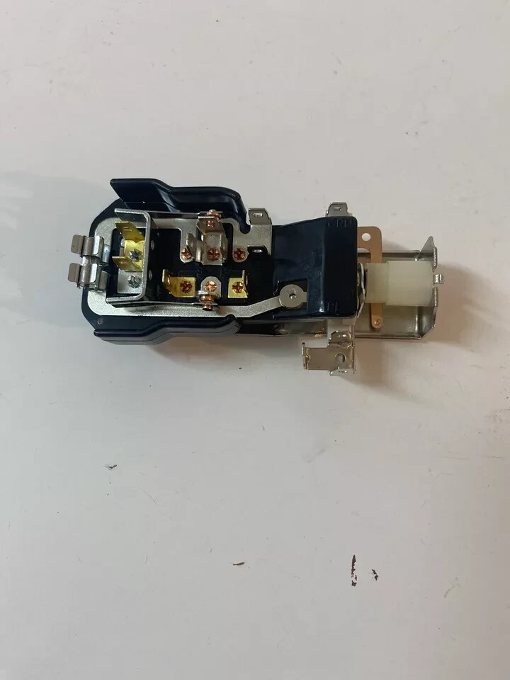 Picture 4 of 6