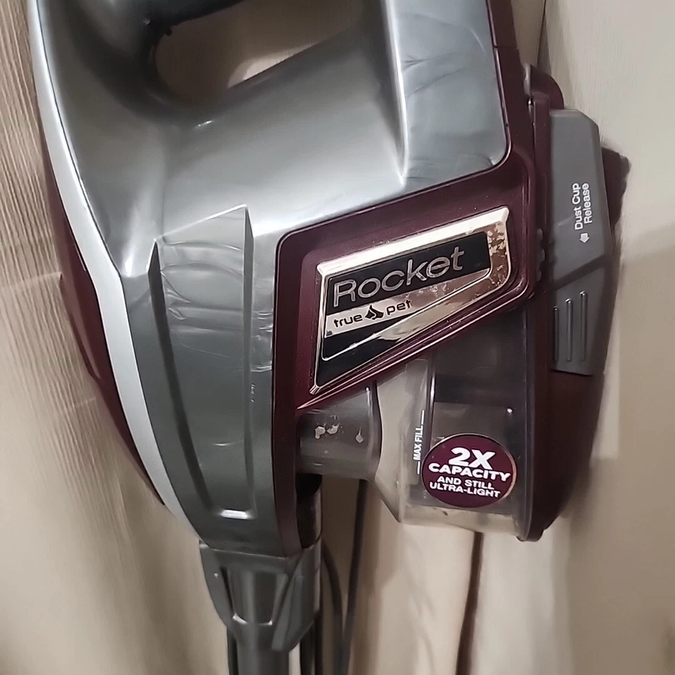 Shark Vacuum HV300 TRUE PET Rocket Deluxe Pro Corded Stick w/ LED Headlights - Image 4 of 4