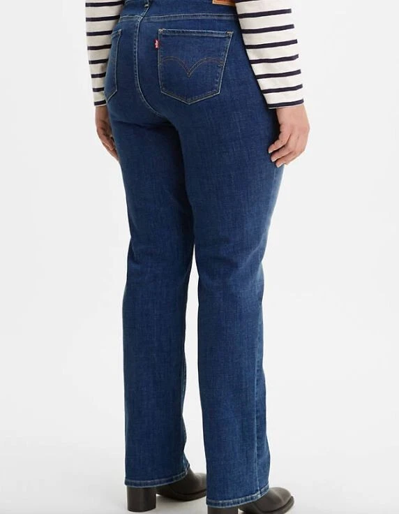 Levi's® Womens 414 Classic Straight