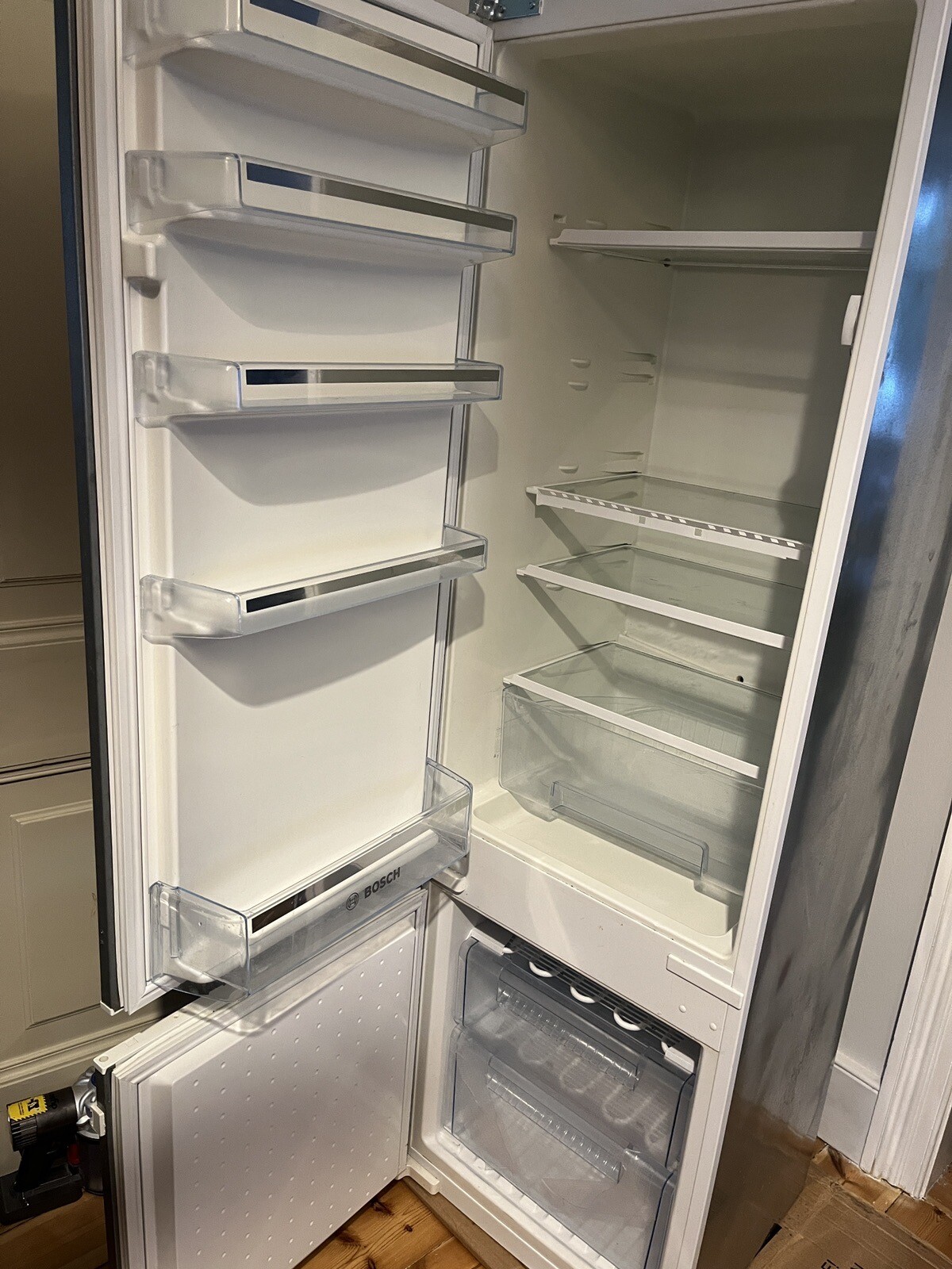 Bosch KIV38V20GB Avantixx 177cm Tall Integrated Fridge Freezer eBay