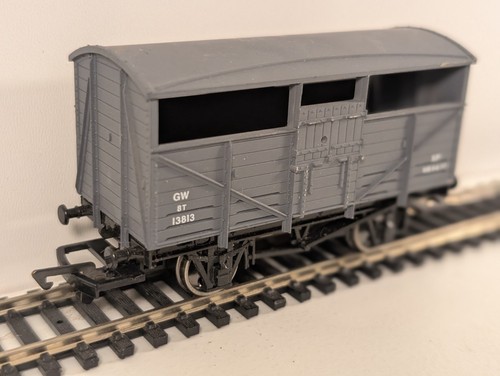 Dapol Spur O GWR 8 Tonnen Viehwagen Nr. 13813 | Zustand: Used