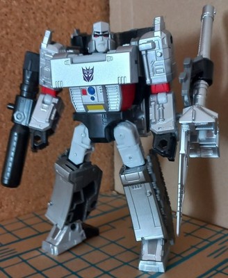 Takara Transformers Dramatic Capture Series War For Cybertron Earthrise Megatron
