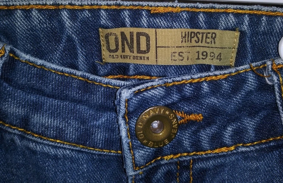 A Lot Of 2 shorts & 1 Capri Girls Size 10 - Image 4 of 4