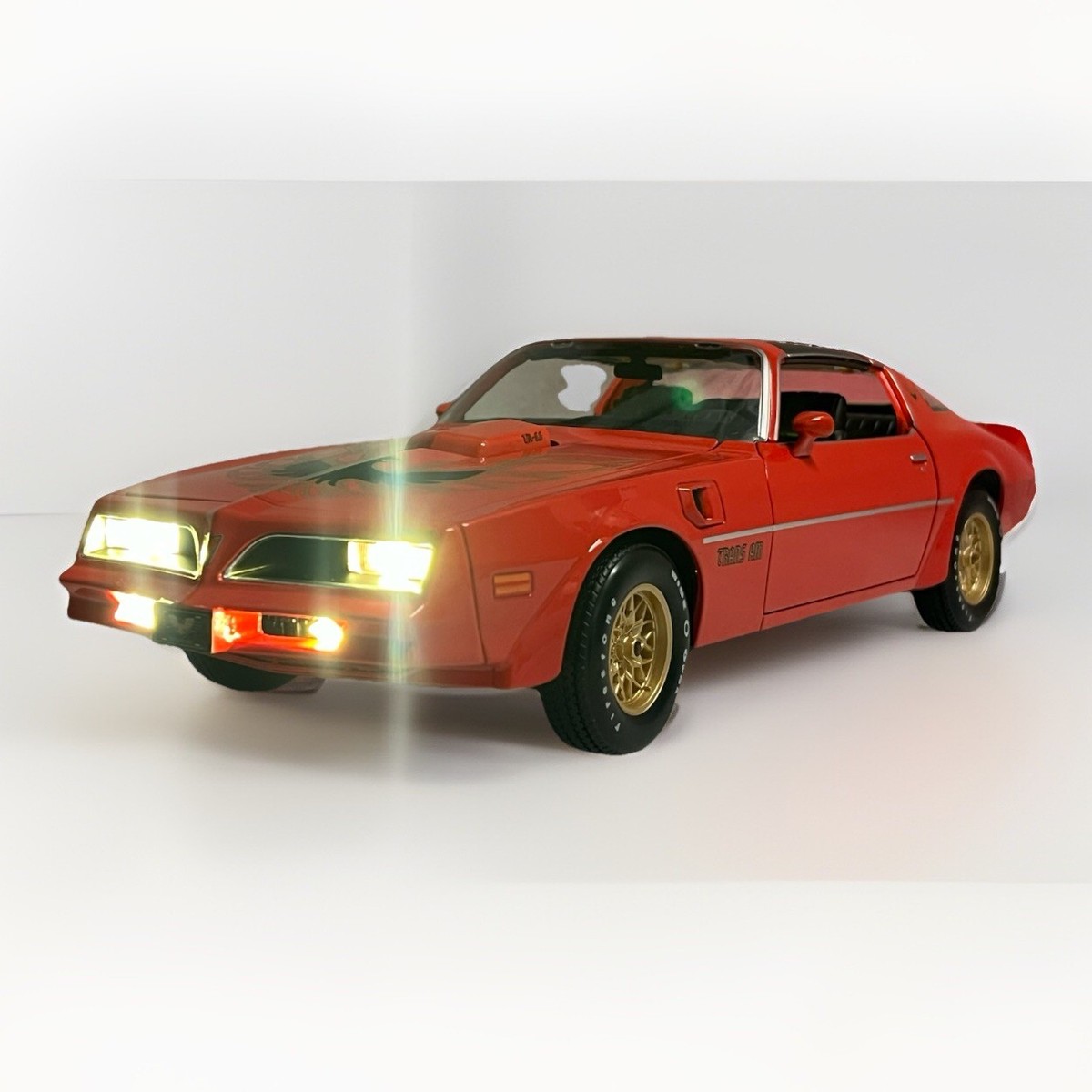 Classic 1977 Pontiac Firebird Trans Am T-Tops Red 1:18