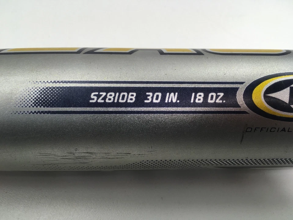 Easton Havoc SZ810B Slowpitch Softball Bat 30" 18 oz 2 1/4" 2004 - Image 2 of 4