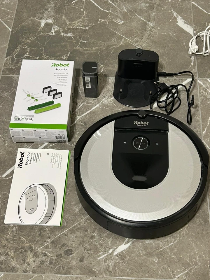 iRobot Roomba i7, foto 2 di 5