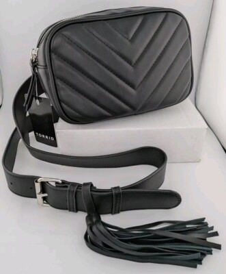 NWT SZ 2X (18-20) Torrid Quilted Belt Bag Black Fanny Pack Tassel