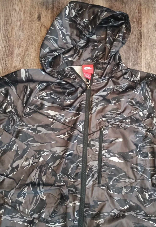 Nike Chaqueta Cortavientos Abrigo Mujer Gris Medio Urbano Camuflaje Cremallera Completa Con Capucha Foto 2 de 4