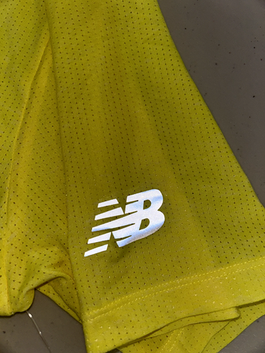 New Balance Men's 2023 RBC Brooklyn Half Q Speed Short Sleeve Yellow Size XS - Picture 5 of 8