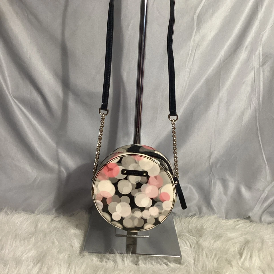 Lindo bolso bandolera Kate Spade Cherry Terrace redondo charol novedad 67 Foto 4 de 4