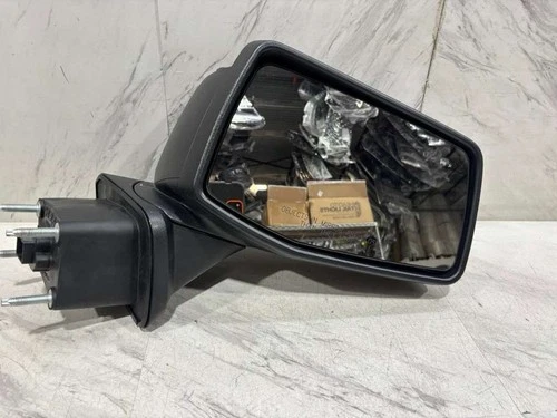 2019-2025 CHEVROLET SILVERADO 1500 SIDE MIRROR OEM RH RIGHT SIDE WITH BLINDSPOT