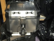 Givi OBK42 Outback Trekker aluminium top box good condition has 2 keys