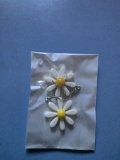 Dangling Daisy Flowers Earrings