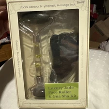 Luxury Jade Face Roller And Gua Sha Kit