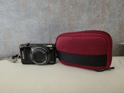 Fujifilm FinePix T210 Digitalkamera Digicam Schwarz 14 MP in OVP Zustand gut
