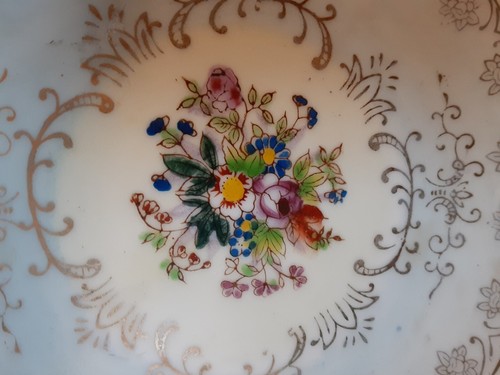Victorian style Vintage Betson Handpainted Reticulated Pedestal Dish - Picture 3 of 12