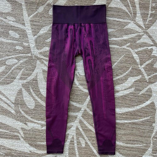 Leggings ajustados Adidas para mujer pequeños Believe This Primeknit GC7627 púrpura noble - Imagen 1 de 6