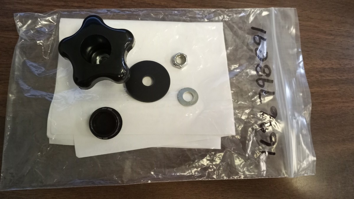 その他 K NEW INTERNATIONAL LUMBAR CONTROL KNOB PN 1696798C91 SK102620