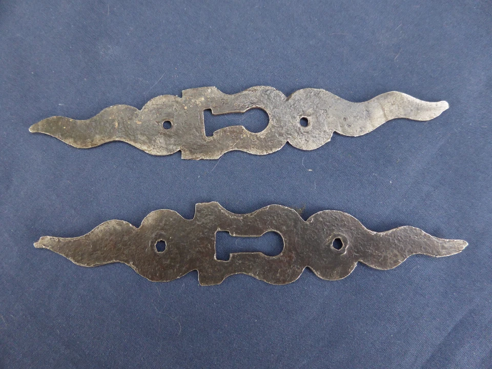 2 entrées serrure flammes fer ancienne Louis XIII portes armoire bahut ht 14 cm - Photo 3/4