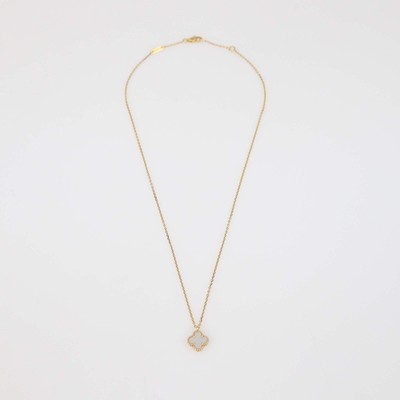 Van Cleef & Arpels 18K Yellow Gold Mother Of Pearl Sweet Alhambra Necklace