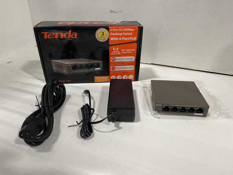 Tenda TEF1105P-4-63W 5 Port 10/100Mbps Desktop Switch with 4-Port PoE - Used