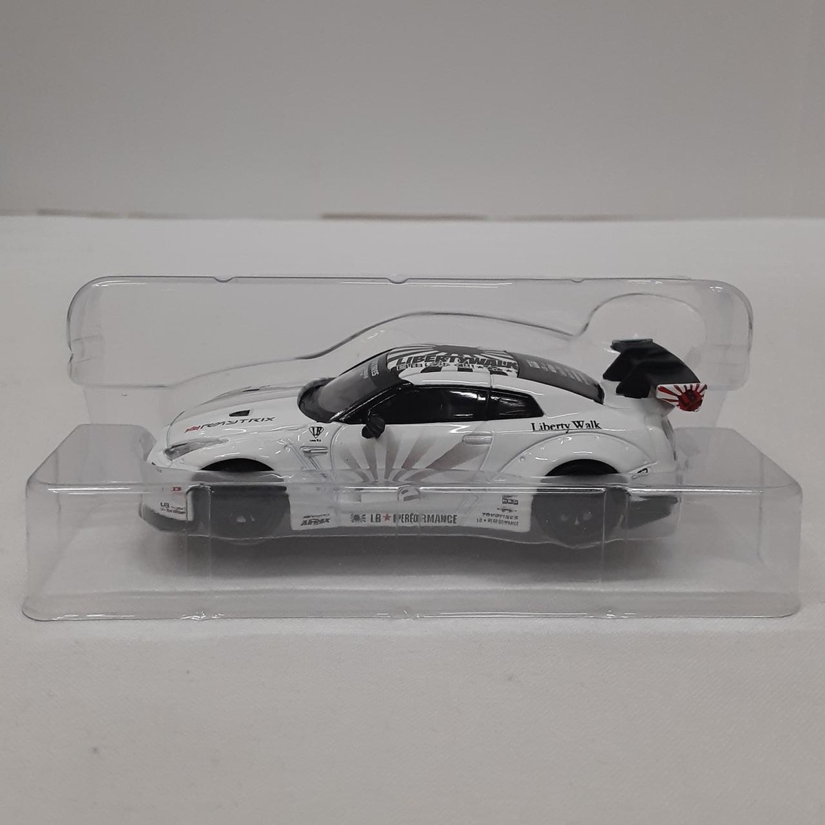MINIGT 1/64 Nissan GT-R White | eBay