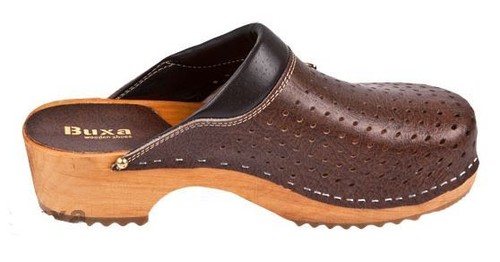 Zoccoli in legno colore marrone stile svedese. Scarpa F11 US taglia (uomo) - Foto 4 di 4