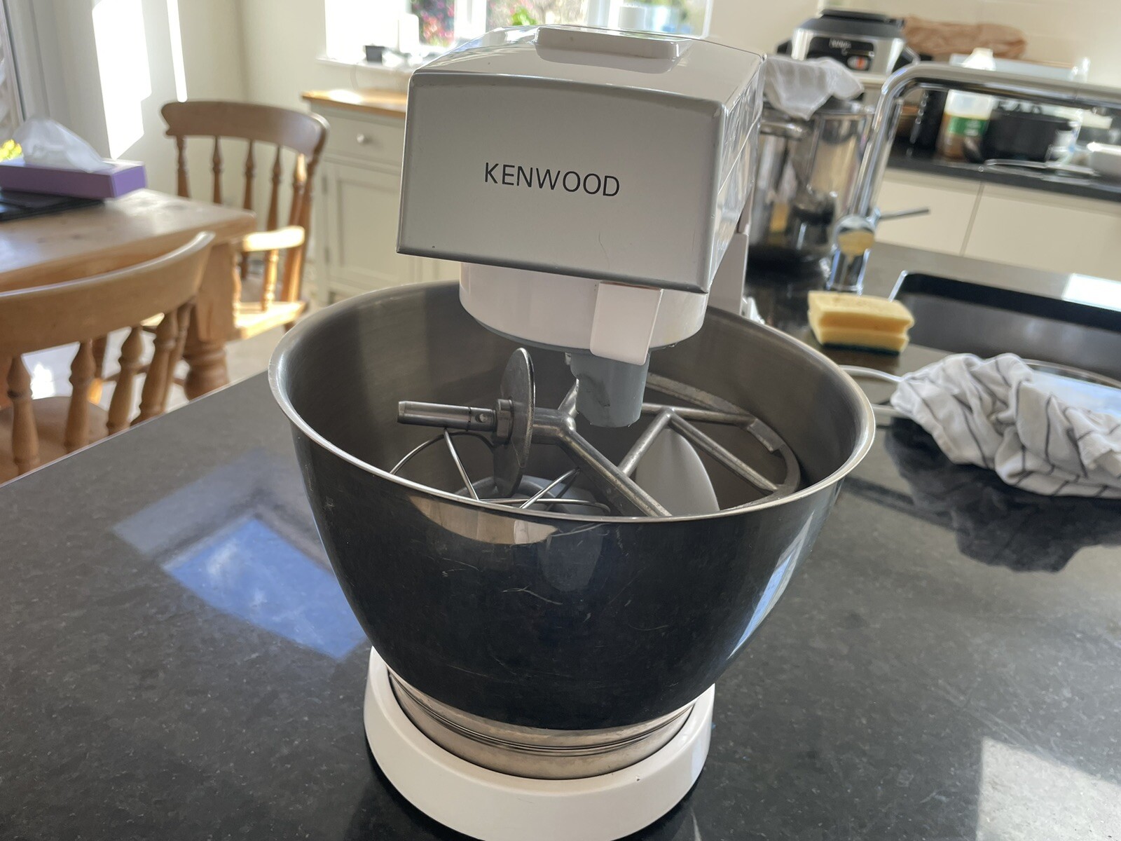 kenwood chef mixer KM300 with Attachments. Plastic Chipped Around Latch