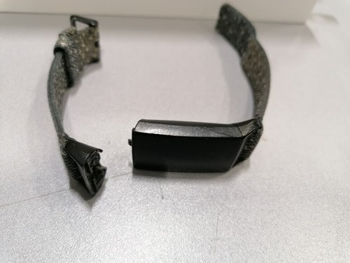 Fitbit Charge 4 Smartwatch Special Edition Watch Not Working - 第 7/12 張圖片