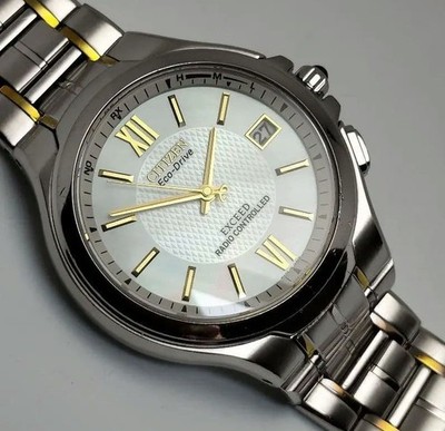 Citizen Exceed Radio Solar White Pearl Dial Luxury Gold Line Used