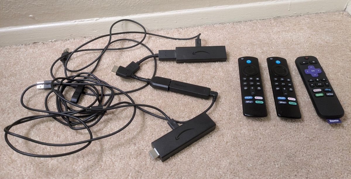 2x Amazon Fire TV Stick E9L29Y Media Streamer + Roku 3800x + 3