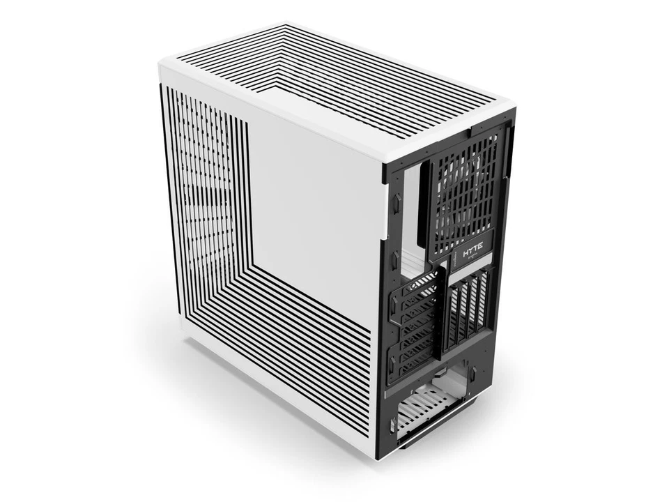 HYTE Y40 Mainstream Vertical GPU Case ATX Mid Tower Gaming Case with PCI Express - Image 3 of 4
