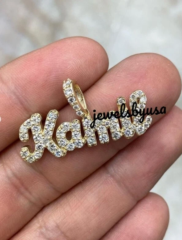 Colgante inicial de oro amarillo macizo de 10 k con diamantes cultivados en laboratorio personalizado 1 nombre ICNH 5 Foto 3 de 4