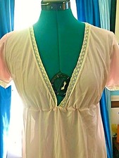 Vintage Light Pink Nylon Long Nightgown Lace Trim Women s Size Small/Medium