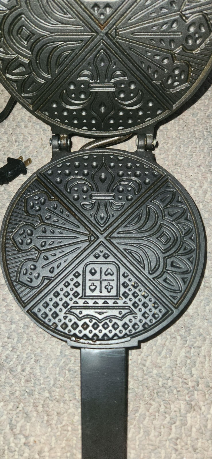 Vitantonio Pizzelle MAid No 400NS W/Manual Grelly USA