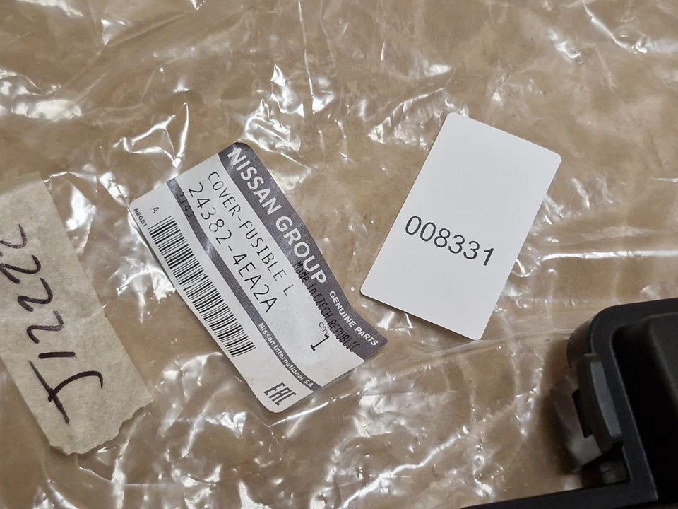Nissan Qashqai Mk2 Fuse Box Cover J11 2017-on 24382-4EA2A Genuine NEW OEM - Image 4 of 4