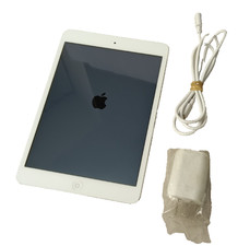 Apple iPad Mini 2 A1490 32GB Space Gray Wifi Tablet Reset Tested grade A Good