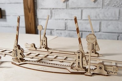 UGears Rails with Crossing  | 3D Wooden Mechanical Puzzles | DAMAGED BOX 30% OFF