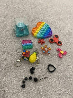 Original Fidget Cube von Antsy Lab Zuru & Fidget Toy Spinner Würfel Konvolut 