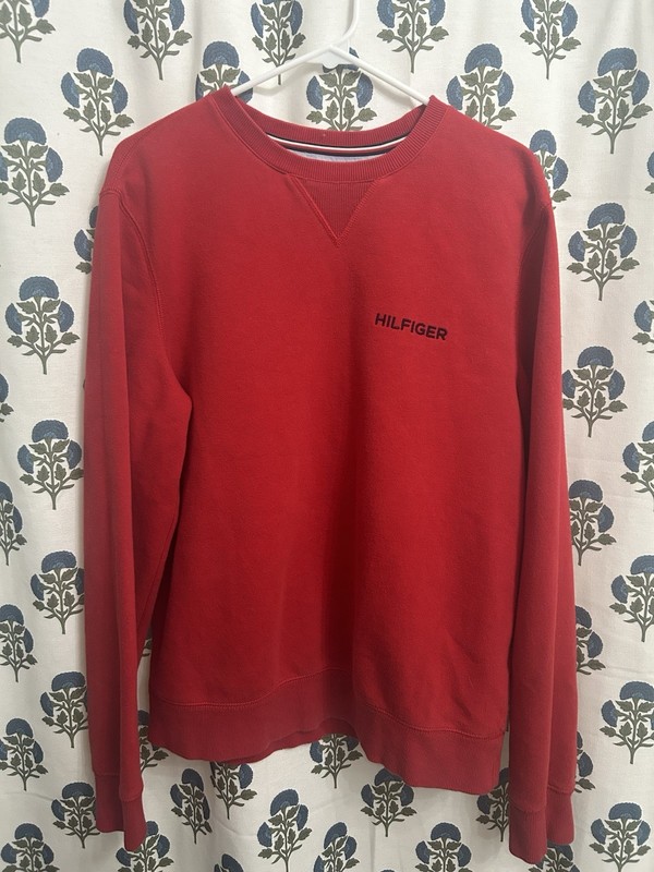 Tommy Hilfiger Men’s Red Pullover Crewneck Long Sleeve Logo Sweatshirt M