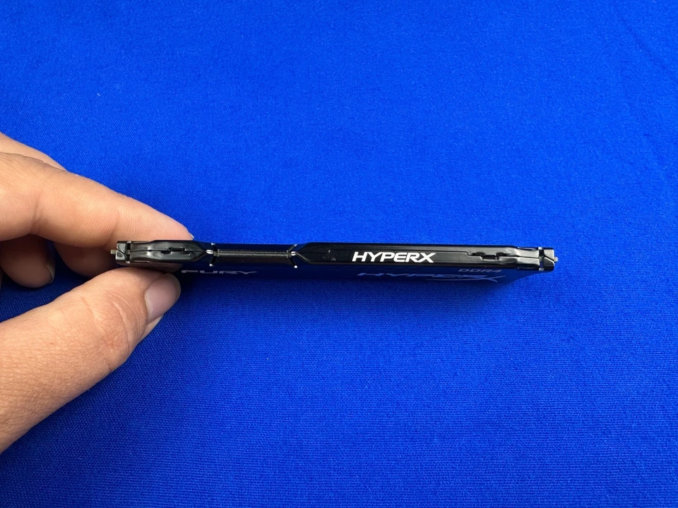 HyperX 4GB DDR4-2400 Desktop RAM – KHX42C15FBK2/8-SLV – Tested Stable - Image 3 of 4