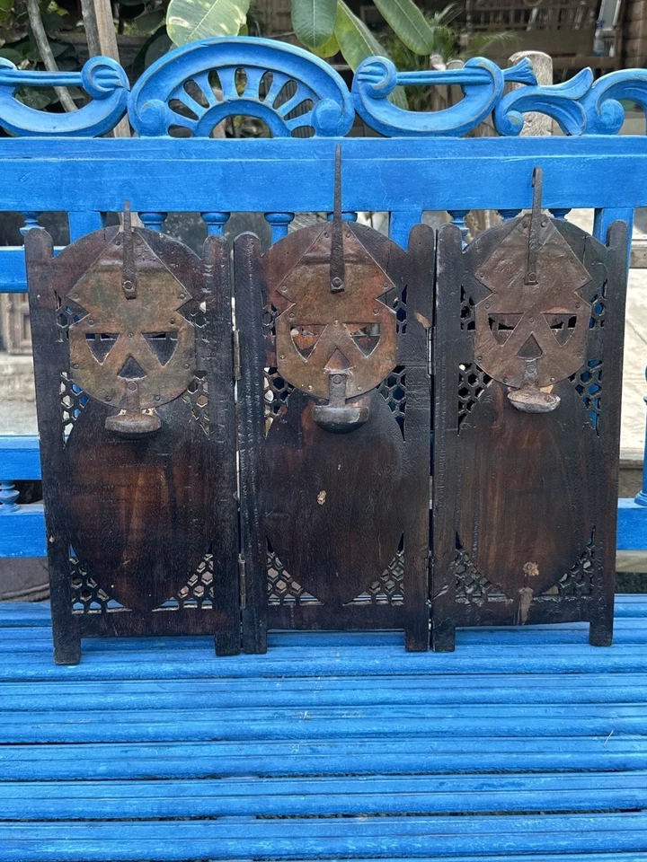 Antiguo panel de soporte de vela de hierro tallado a mano de madera raro Foto 3 de 4