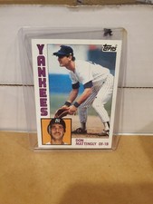 1984 TOPPS BASEBALL BASE ROOKIE CARD DON MATTINGLY NO. 8 *NEW YORK YANKEES*